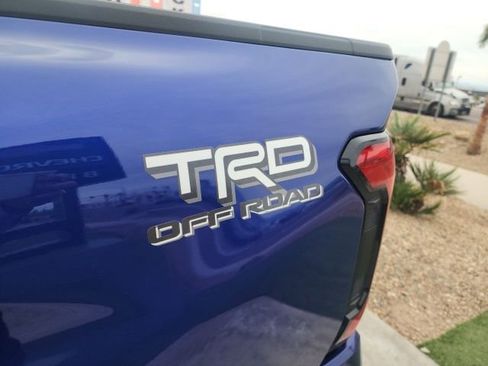 Used 2025 Toyota Tacoma TRD Off-Road image 12