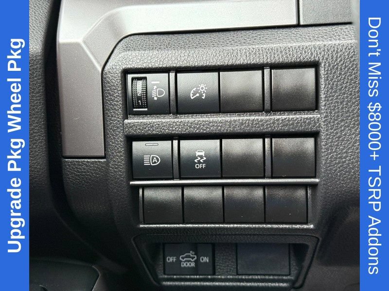 Used 2025 Toyota Tacoma SR5 AWD/4WD image 29