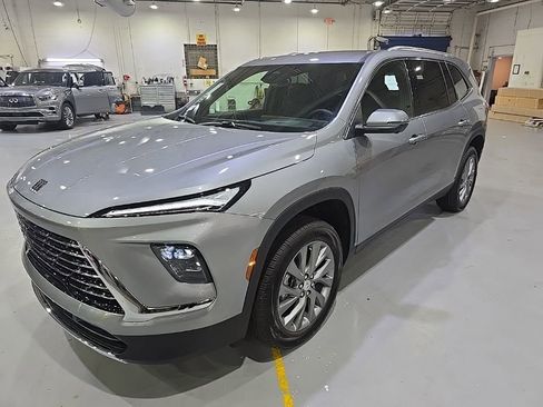 New 2026 Buick Enclave Preferred FWD image 3