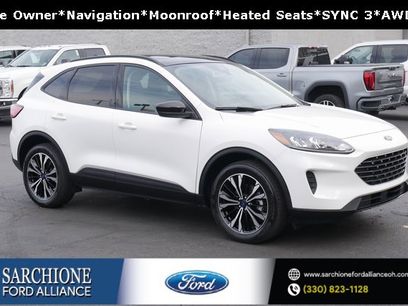 Used 2022 Ford Escape SE w/ SE Sport Appearance Package