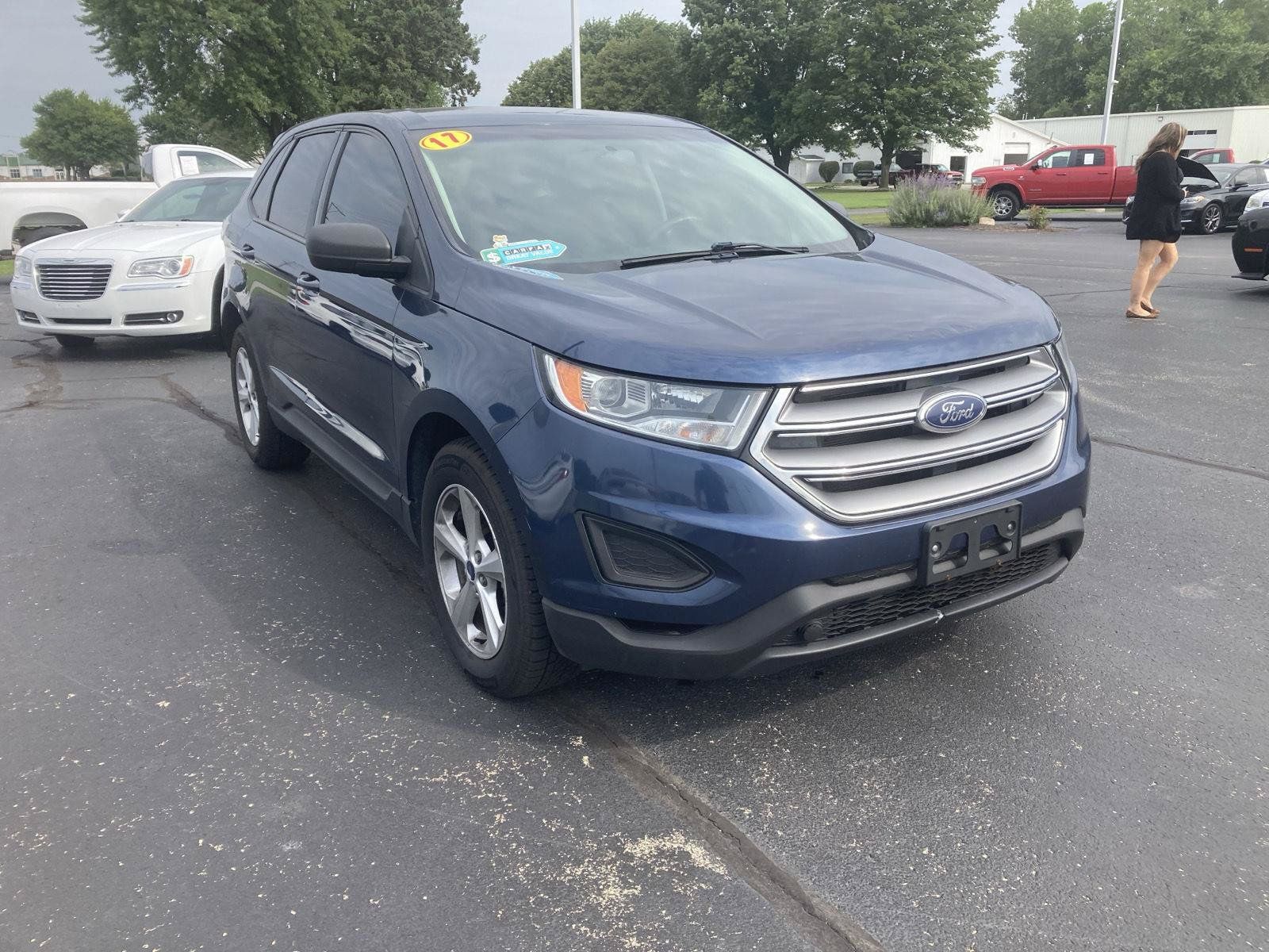 Used 2017 Ford Edge SE FWD image 3