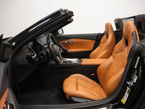 Used 2020 BMW Z4 M40i w/ Executive Package RWD image 57