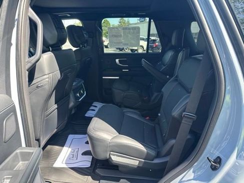 New 2026 Ford Expedition Platinum w/ Stealth Performance Package AWD/4WD image 9
