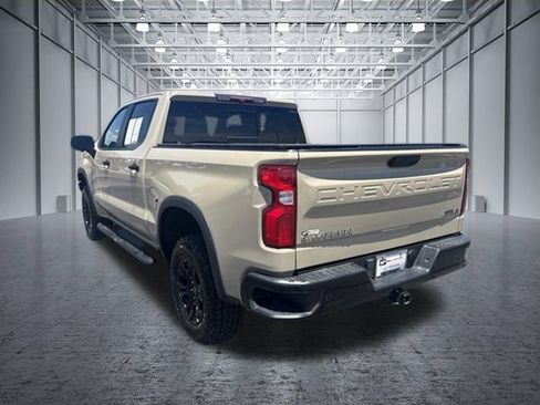 Used 2022 Chevrolet Silverado 1500 ZR2 AWD/4WD image 3
