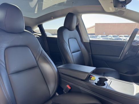 Used 2021 Tesla Model Y Performance image 40