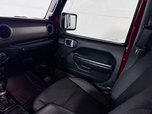 Used 2021 Jeep Gladiator Sport AWD/4WD image 22