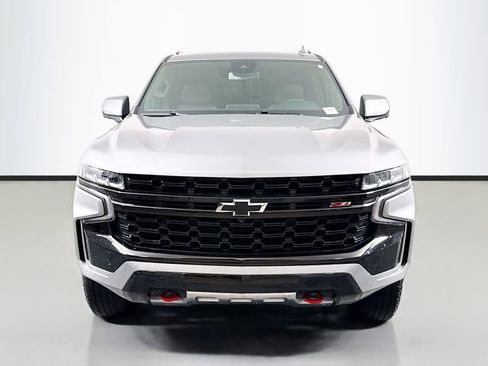 Used 2023 Chevrolet Tahoe Z71 w/ Luxury Package image 2