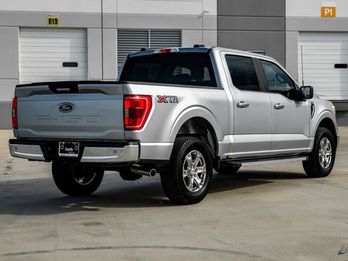Used 2023 Ford F150 XLT w/ XTR Package image 13