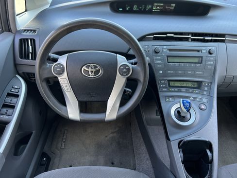 Used 2010 Toyota Prius Three FWD image 31