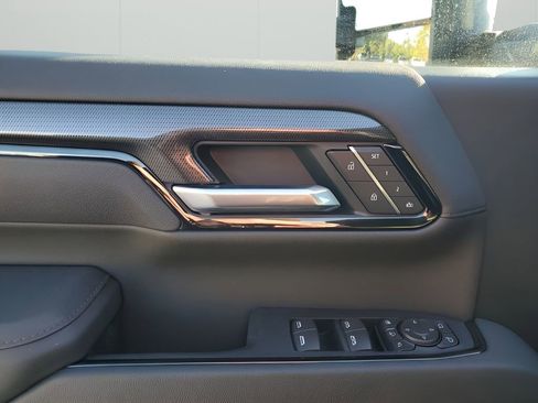 New 2025 GMC Sierra 2500 AT4 w/ AT4 Premium Plus Package image 25