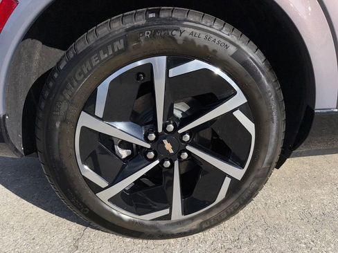 Used 2025 Chevrolet Equinox EV LT image 39