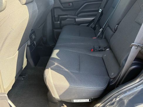 Used 2025 Toyota 4Runner SR5 image 40