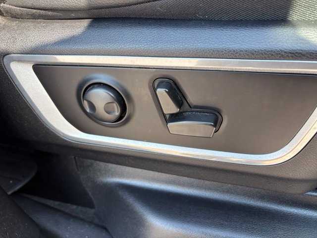 Used 2022 RAM 1500 Laramie AWD/4WD image 25