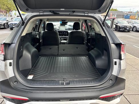 Used 2025 Kia Sportage LX AWD/4WD image 30