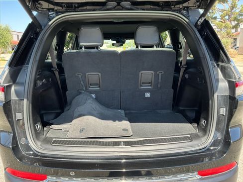 Used 2024 Jeep Grand Cherokee L Limited RWD image 20