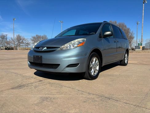 Used 2006 Toyota Sienna LE image 3