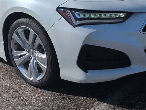 Certified 2022 Acura TLX w/ Technology Package image 11