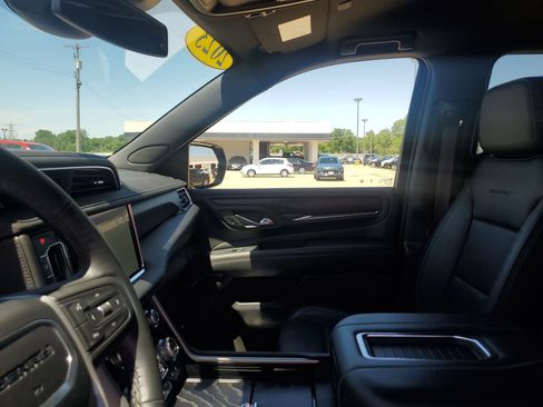 Used 2023 GMC Yukon Denali w/ Max Trailering Package AWD/4WD image 27