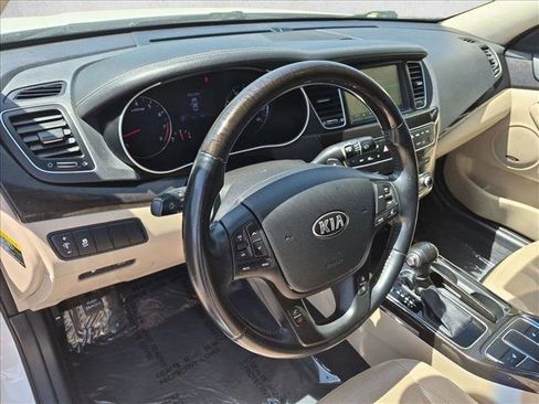 Used 2014 Kia Cadenza Premium FWD image 18