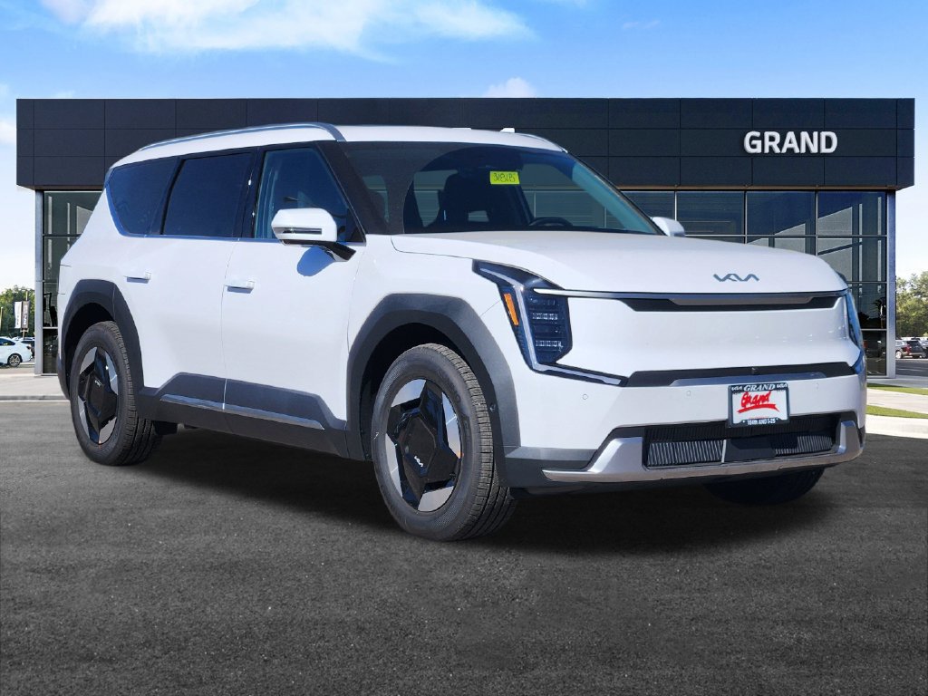 New 2026 Kia EV9 Wind AWD/4WD image 2