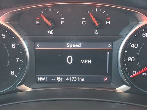 Used 2023 Chevrolet Equinox Premier FWD image 21