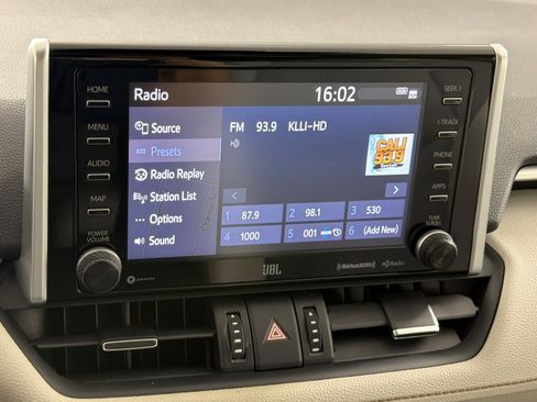 Used 2019 Toyota RAV4 Limited w/ Limited Grade Weather Package image 17