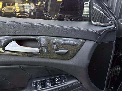 Used 2014 Mercedes-Benz CLS 63 AMG 4MATIC image 13