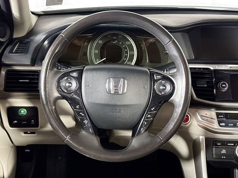Used 2014 Honda Accord Plug-In Sedan image 13