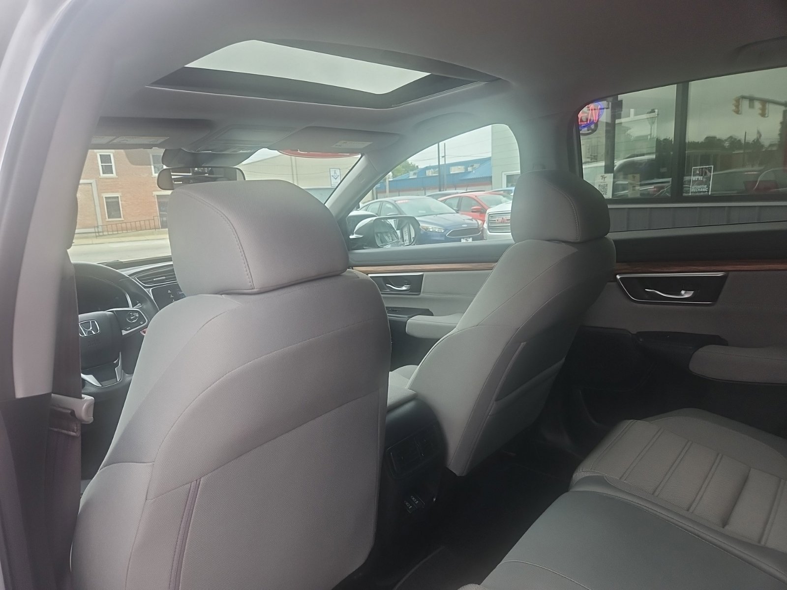 Used 2019 Honda CR-V EX image 33