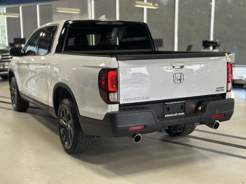Used 2023 Honda Ridgeline Sport image 8