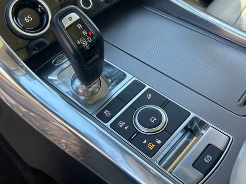 Used 2019 Land Rover Range Rover Sport HSE AWD/4WD image 14