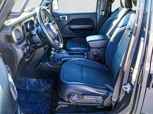 Used 2020 Jeep Wrangler Unlimited Sport image 11