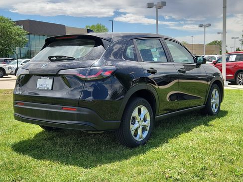 Used 2023 Honda HR-V LX image 5