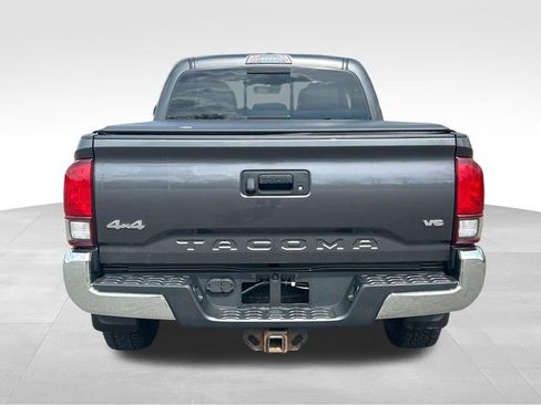 Used 2018 Toyota Tacoma SR5 image 4