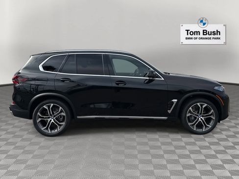 New 2026 BMW X5 xDrive40i w/ Climate Comfort Package image 4