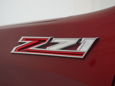 Used 2019 Chevrolet Silverado 1500 LT w/ Texas Edition AWD/4WD image 8
