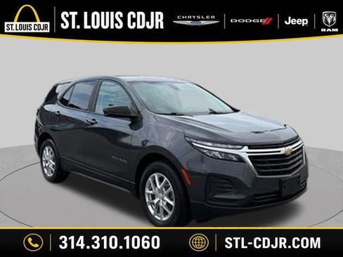 Used 2022 Chevrolet Equinox LS w/ LS Convenience Package FWD image 1