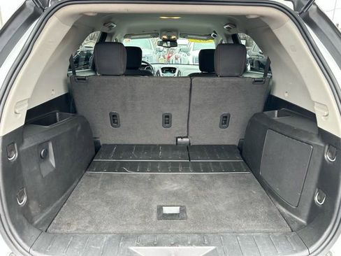 Used 2017 Chevrolet Equinox LT w/ Convenience Package image 9