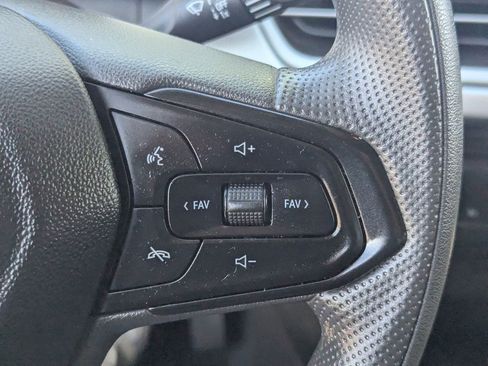 Used 2024 Chevrolet Trax LS w/ LS Convenience Package FWD image 27