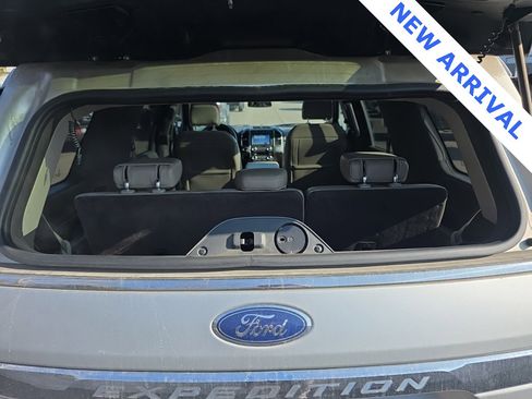 Used 2018 Ford Expedition Limited w/ Equipment Group 302A image 40