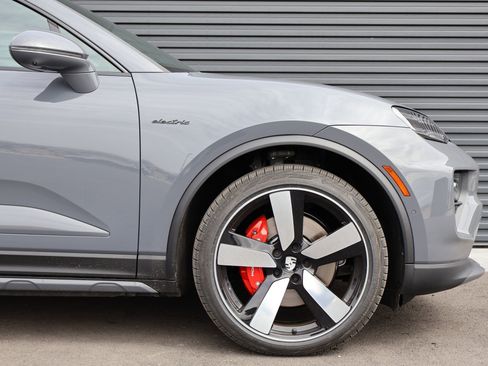 New 2026 Porsche Macan 4S Electric AWD/4WD image 11