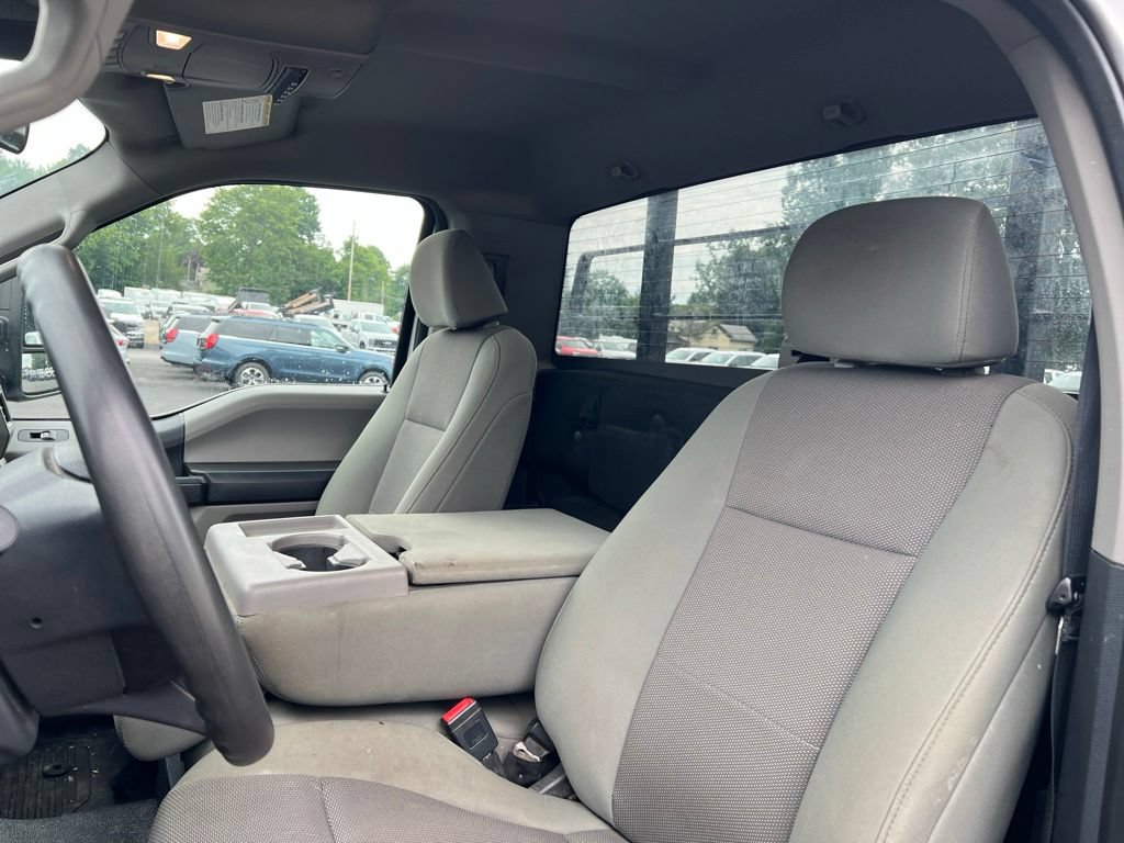 Used 2022 Ford F350 XL w/ STX Appearance Package AWD/4WD image 3