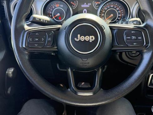 Used 2022 Jeep Wrangler Unlimited Sport AWD/4WD image 23