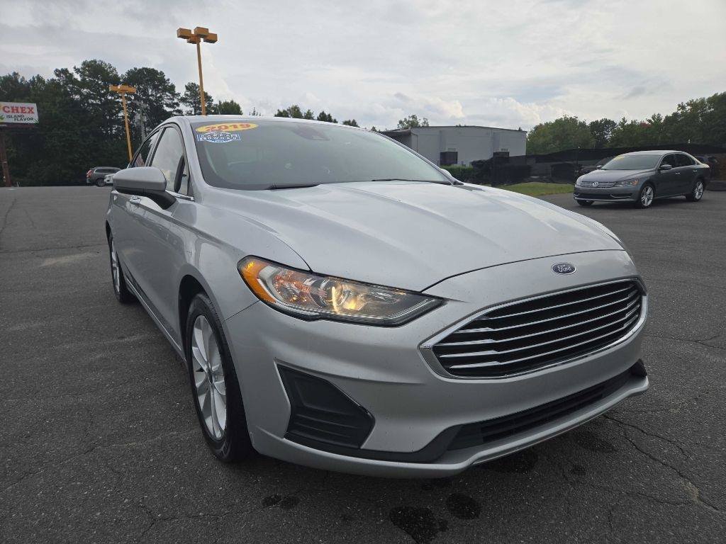 Used 2019 Ford Fusion SE FWD image 31