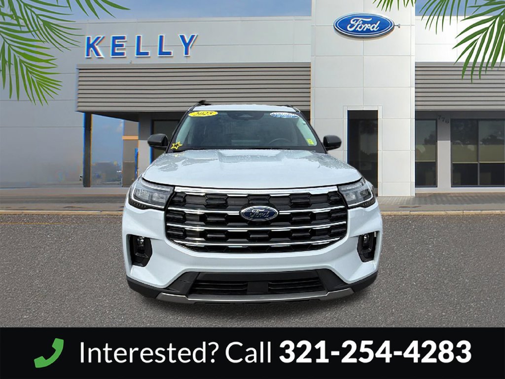 Certified 2025 Ford Explorer Active w/ Active Comfort Package RWD image 8