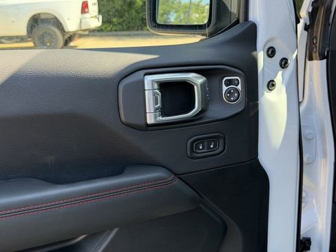 New 2026 Jeep Wrangler Unlimited Rubicon AWD/4WD image 12