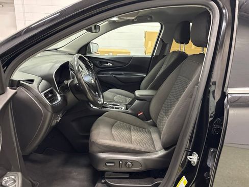 Used 2020 Chevrolet Equinox LT AWD/4WD image 16