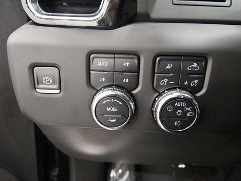 Used 2023 GMC Sierra 1500 Denali AWD/4WD image 20
