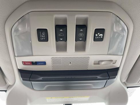 Used 2021 Subaru Ascent Limited w/ Technology Package AWD/4WD image 25
