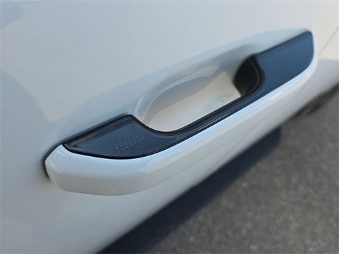 Used 2024 Jeep Wagoneer Series III image 29